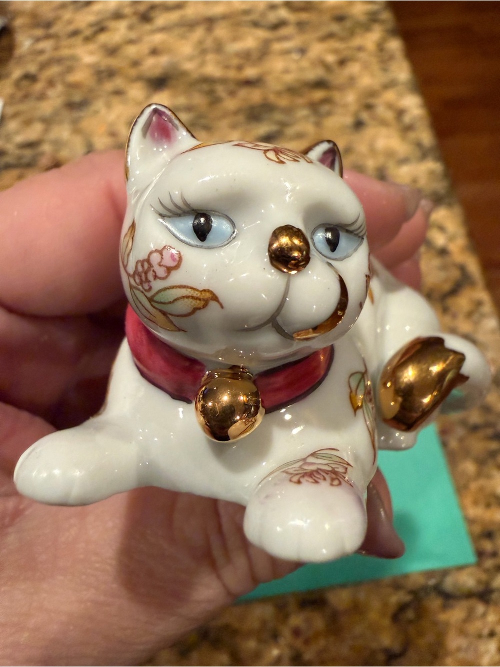 Franklin Mint White Cat Porcelain Figurine with Gold Accents